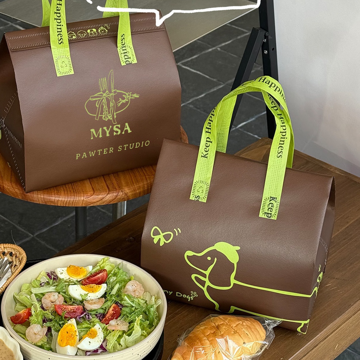 100 TÚI GIỮ NHIỆT TRƠN - MÀU NÂU IN HÌNH CÚN (Giá của 100 túi)