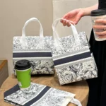 O1CN018SokWV1NrNoMAeHv6_!!2217739821623-0-cib