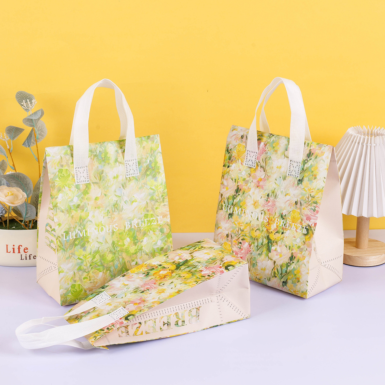 100 TÚI GIỮ NHIỆT TRƠN - IN HÌNH HOA CỎ XANH (Giá của 100 túi)