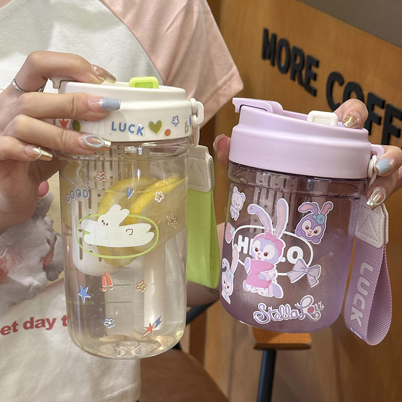 2 Cốc nhựa mới dung tích lớn – Có ống hút, hai kiểu uống, sticker dễ thương – Dành cho nữ, tiện lợi mùa hè, họa tiết hoạt hình