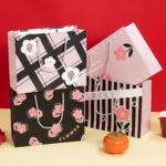 30 Túi quà tặng hoa – Giấy bìa trắng cứng – Có cỡ nhỏ & lớn – Dùng cho hộp quà, bó hoa – Tay xách tiện lợi